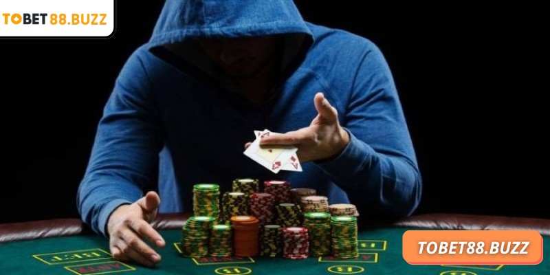 Poker ToBet88 – Game bài đỉnh cao chỉ có tại Live Casino 3 Quan sát hành vi đối thủ là kỹ năng quan trọng khi đánh bài